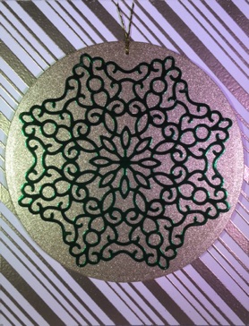 Mandala on Ornament Base
(green foil & champagne glitter)
Card